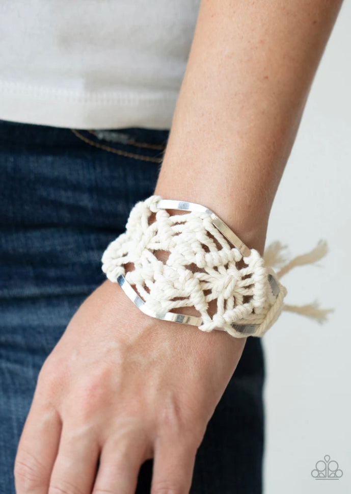 Macrame Mode - White - Bracelet - Life of the Party Exclusive - September 2020