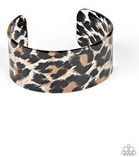 Load image into Gallery viewer, TOP CAT - PAPARAZZI - BROWN AND BLACK CHEETAH PATTERN ACRYLIC RESIN CUFF BRACELET
