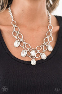Show-Stopping Shimmer Necklace Set-White